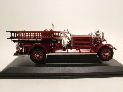 Ahrens Fox N-S-4 1925 Feuerwehr Modellauto 1:43 Lucky Die Cast