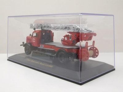 Mercedes L4500F Feuerwehr 1944 rot Modellauto 1:43 Lucky Die Cast