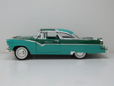Ford Crown Victoria 1955 türkis dunkelgrün Modellauto 1:18 Lucky Die Cast
