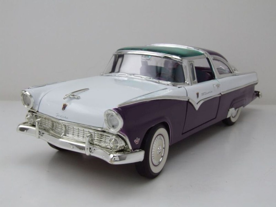 Ford Crown Victoria 1955 lila/weiß Modellauto 1:18 Lucky Die Cast