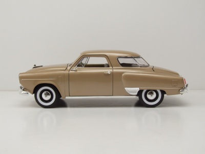 Studebaker Champion 1950 beige metallic Modellauto 1:18 Lucky Die Cast