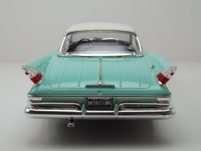 DeSoto Adventurer 1961 hellgrün weiß Modellauto 1:18 Lucky Die Cast