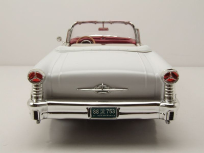 Oldsmobile Super 88 Convertible 1957 lavendel metallic weiß Modellauto 1:18 Lucky Die Cast