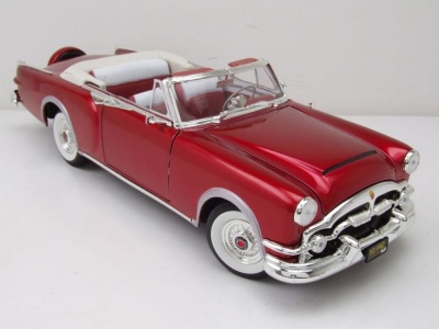 Packard Caribbean Convertible 1953 rot metallic Modellauto 1:18 Lucky Die Cast