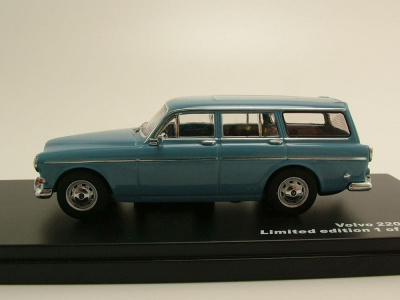 Volvo 220 Amazon Kombi 1962 graublau Modellauto 1:43 Triple9