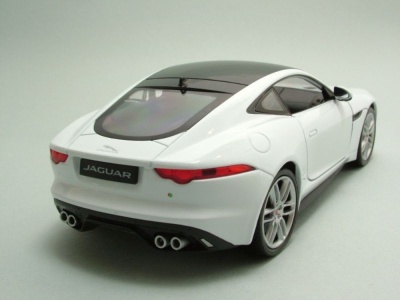 Jaguar F-Type Coupe 2014 weiß Modellauto 1:24 Welly