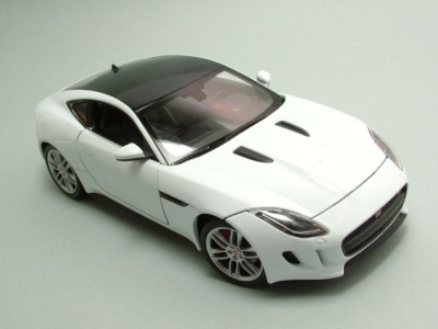 Jaguar F-Type Coupe 2014 weiß Modellauto 1:24 Welly