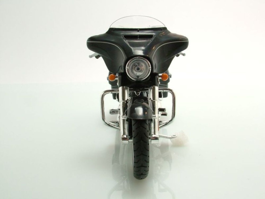 Miniatura HARLEY DAVIDSON STREET GLIDE SPECIAL 2015 NOIRE 1/12