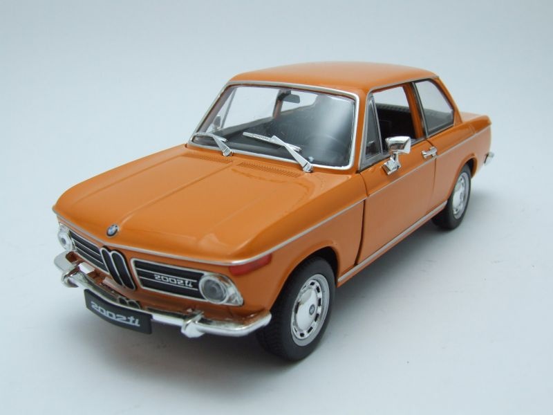 G LGB 1:24 Maßstab BMW 2002 Ti Tii 1966 Detaillierte Welly Druckguss Modell
