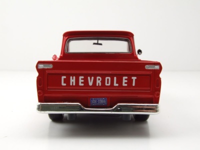 Chevrolet C-10 Fleetside Pick Up 1966 rot Modellauto 1:24 Motormax