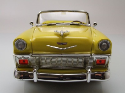 Chevrolet Bel Air Convertible 1956 gelb metallic schwarz Modellauto 1:18 Lucky Die Cast