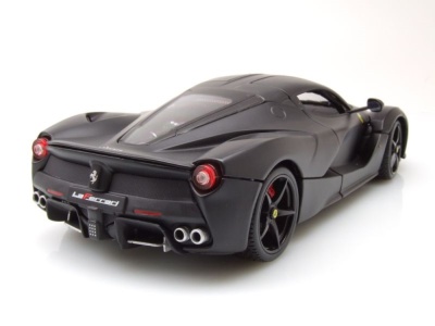 Ferrari LaFerrari 2014 matt schwarz Modellauto 1:18 Bburago