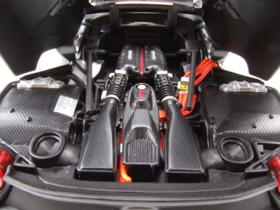 Ferrari LaFerrari 2014 matt schwarz Modellauto 1:18 Bburago