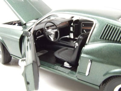 Ford Mustang GT Fastback 1968 grün Bullitt Steve McQueen Modellauto 1:18 Greenlight Collectibles