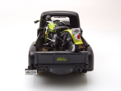 Ford F-1 Pick Up 1948 schwarz/grün mit Harley Davidson FL Panhead Modellauto 1:24 Maisto