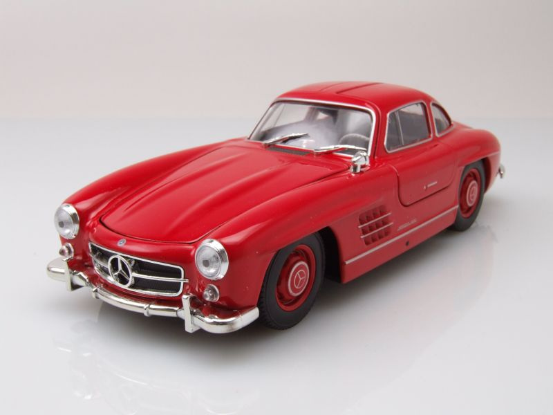 WELLY Modellauto Mercedes-Benz 300 SL rot Sammelauto Spielzeugauto Car 