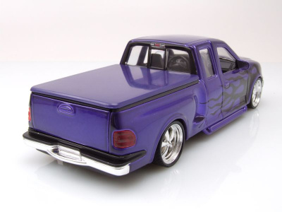 Ford F-150 Flareside Pick Up Lowrider 1998 lila Modellauto 1:24 Welly