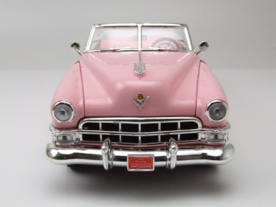 Cadillac Coupe De Ville Convertible 1949 rosa Modellauto 1:18 Lucky Die Cast
