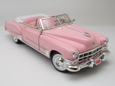 Cadillac Coupe De Ville Convertible 1949 rosa Modellauto 1:18 Lucky Die Cast