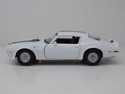 Pontiac Firebird Trans Am 1972 weiß Modellauto 1:24 Welly