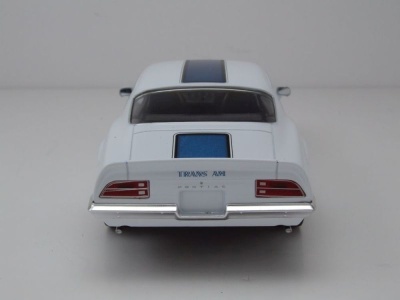 Pontiac Firebird Trans Am 1972 weiß Modellauto 1:24 Welly