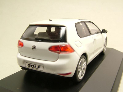 VW Golf 7 3-Türer 2013 weiß Modellauto 1:43 Herpa