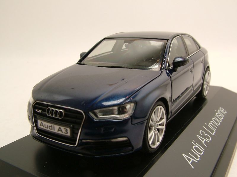 Modellautocenter Audi A3 Limousine 2013 blau metallic