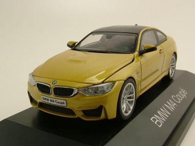 レア BMW M4 Coupe F82 ヤスマリナ Herpa ディーラー 43 Herpa 1:43 BMW M4 (F82) Coupe Year 2014 light blue metallic