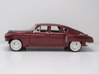 Tucker Torpedo 1948 dunkelrot metallic Modellauto 1:18 Lucky Die Cast