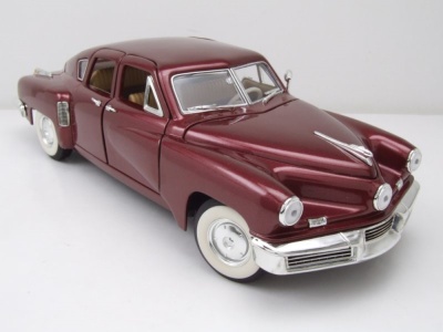 Tucker Torpedo 1948 dunkelrot metallic Modellauto 1:18 Lucky Die Cast