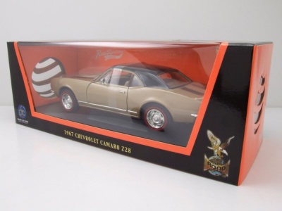 Chevrolet Camaro Z/28 1967 gold metallic Modellauto 1:18 Lucky Die Cast