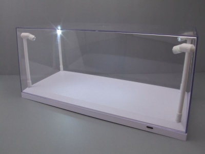 Klarsichtbox Vitrine mit LED-Beleuchtung weiß für 1:18 Modellautos 4 LED-Lampen Triple9