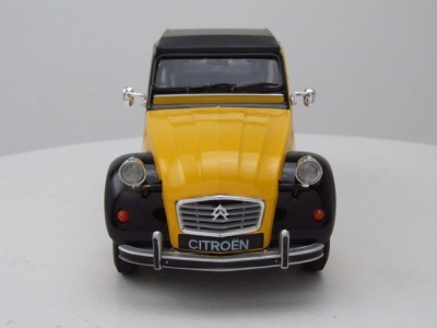Citroen 2CV 6 Charleston Ente 1982 gelb schwarz Modellauto 1:24 Welly