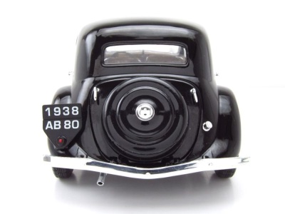 Citroen Traction 11CV 1937 schwarz Modellauto 1:18 Solido
