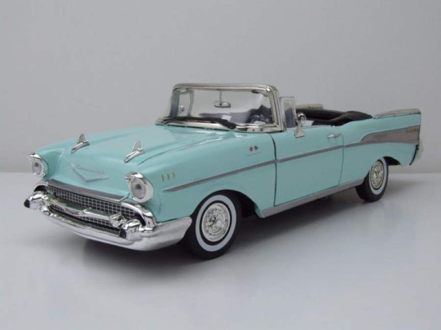 Chevrolet Bel Air Convertible 1957 hellgrün Modellauto 1:18 Motormax
