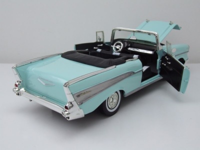 Chevrolet Bel Air Convertible 1957 hellgrün Modellauto 1:18 Motormax