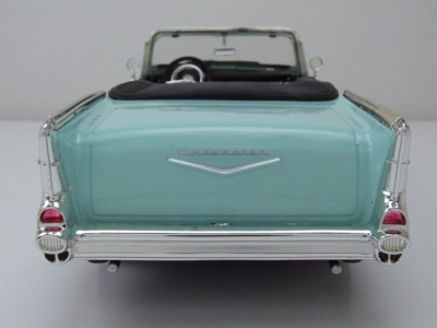 Chevrolet Bel Air Convertible 1957 hellgrün Modellauto 1:18 Motormax