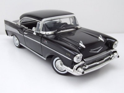Chevrolet Bel Air Hardtop 1957 schwarz Modellauto 1:18 Motormax