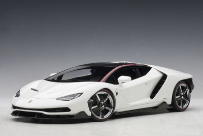 Lamborghini Centenario LP770-4 2017 weiß Modellauto...