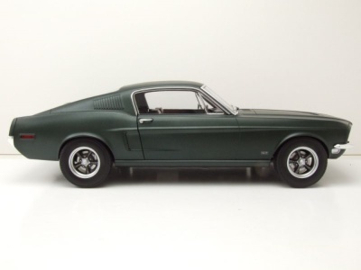 Ford Mustang GT Fastback 1968 grün metallic Modellauto 1:12 Norev