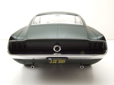 Ford Mustang GT Fastback 1968 grün metallic Modellauto 1:12 Norev