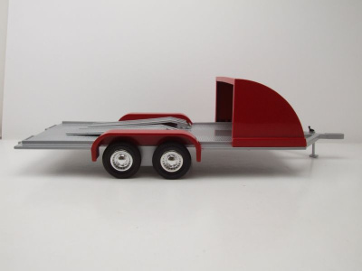 Trailer Car Hauler Anhänger 2-Achser silber rot Modellauto 1:18 Auto World