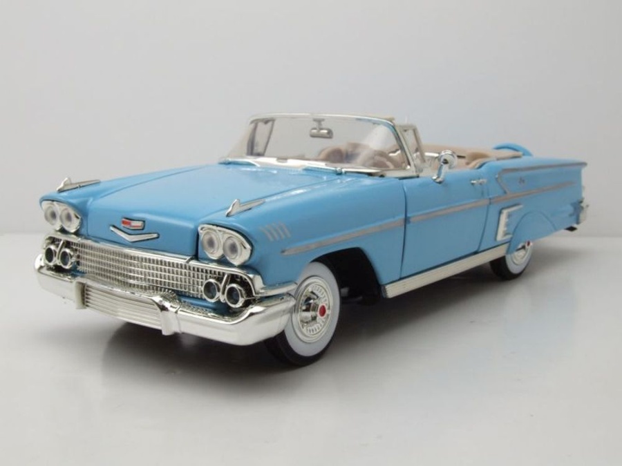 Chevrolet Impala Convertible 1958 hellblau Modellauto 1:18 Motormax