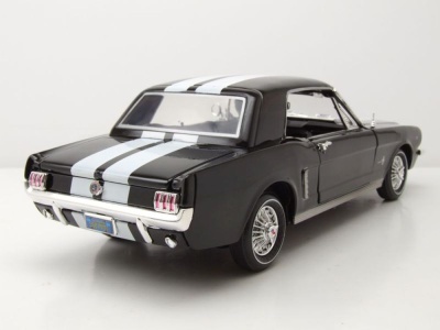 Ford Mustang Hardtop 1964 1/2 schwarz weiß...