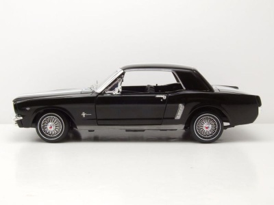 Ford Mustang Hardtop 1964 1/2 schwarz weiß Modellauto 1:18 Motormax