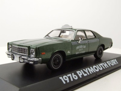 Plymouth Fury 1976 dunkelgrün Checker Cab Beverly Hills Cop Modellauto 1:43 Greenlight Collectibles