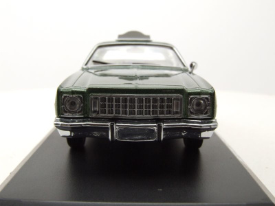 Plymouth Fury 1976 dunkelgrün Checker Cab Beverly Hills Cop Modellauto 1:43 Greenlight Collectibles