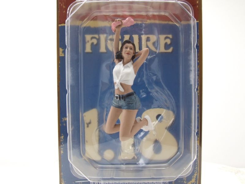 Figur Frau mit Tuch winkend für 1:18 Modelle American Diorama