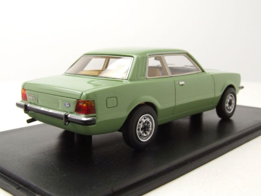 Modellino Auto Ford Taunus TC2 Del 1976, Colore Verde, Scala 1:43, Neo Scale Models, In Resina