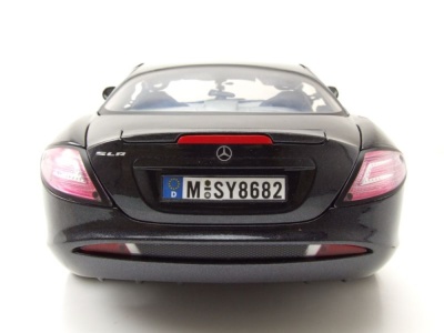 Mercedes SLR McLaren 2005 schwarz metallic Modellauto 1:12 Motormax